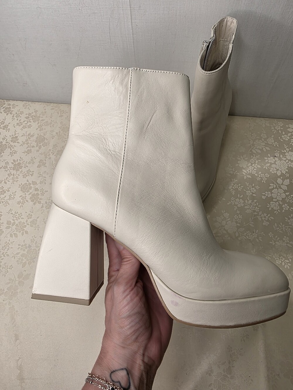 Dolce Vita Ivory Leather Platform Ankle Boots Square Toe Block Heel Size 7.5 - Picture 2 of 11